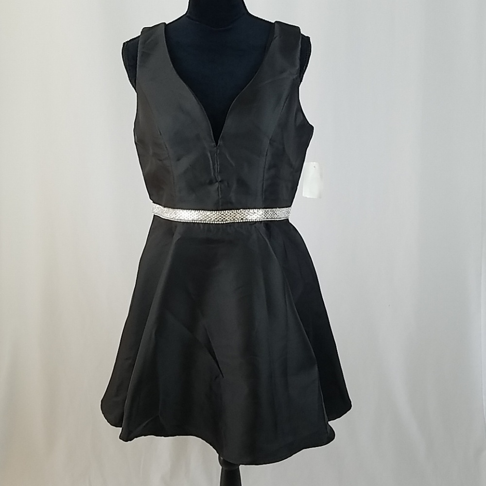 Crystal‎ Doll juniors 11 black prom dress